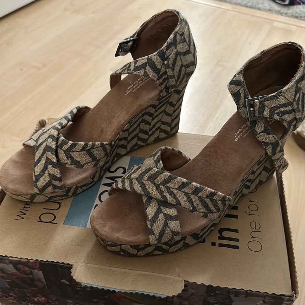 Tom wedges